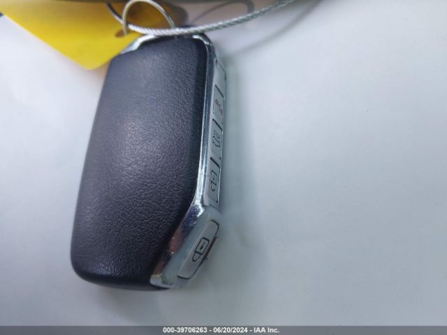 5XXG14J23NG114809 KIA K5 LXS