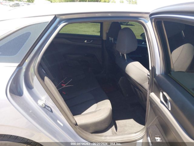 5XXG14J23NG114809 KIA K5 LXS