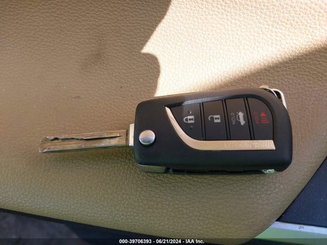 Toyota RAV4 LE 2019 JTMF1RFV8KJ005572 Image 11