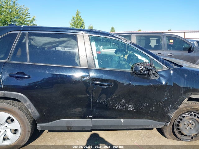 Toyota RAV4 LE 2019 JTMF1RFV8KJ005572 Image 14