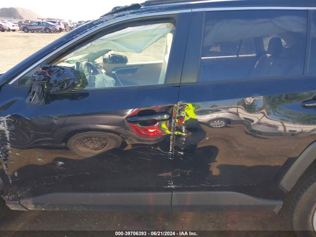 Toyota RAV4 LE 2019 JTMF1RFV8KJ005572 Image 15
