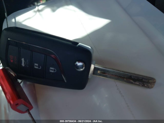 Toyota CAMRY LE 2024 4T1C11AK9RU247440 Image 11