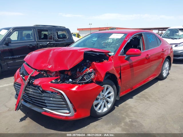 Toyota CAMRY LE 2024 4T1C11AK9RU247440 Image 2