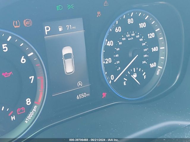 KM8K22AB6NU767992 Hyundai Kona Se