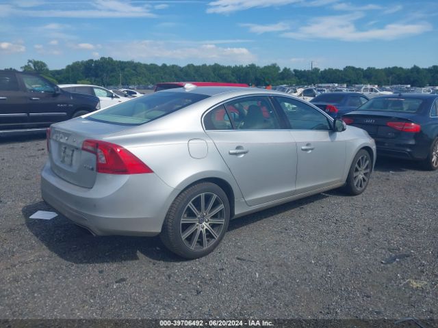 LYV612TMXGB088473 Volvo S60 Inscription T5 Platinum