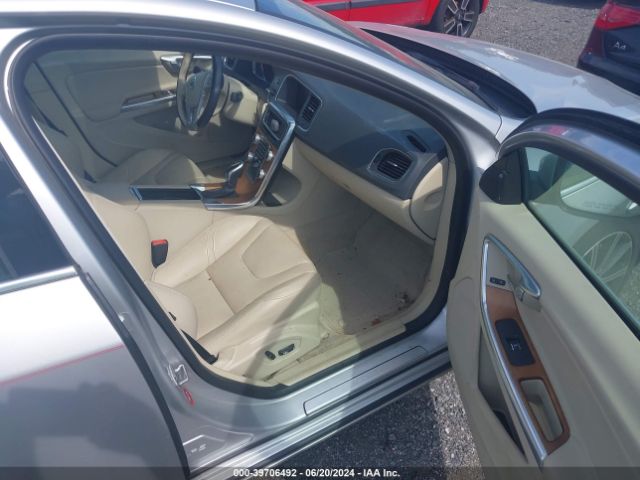 LYV612TMXGB088473 Volvo S60 Inscription T5 Platinum