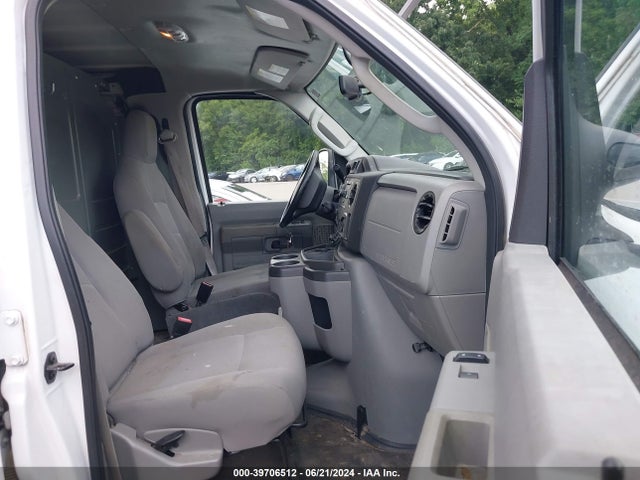 Ford E-250 Commercial 2014 1FTNE2EW7EDA59644 Image 5