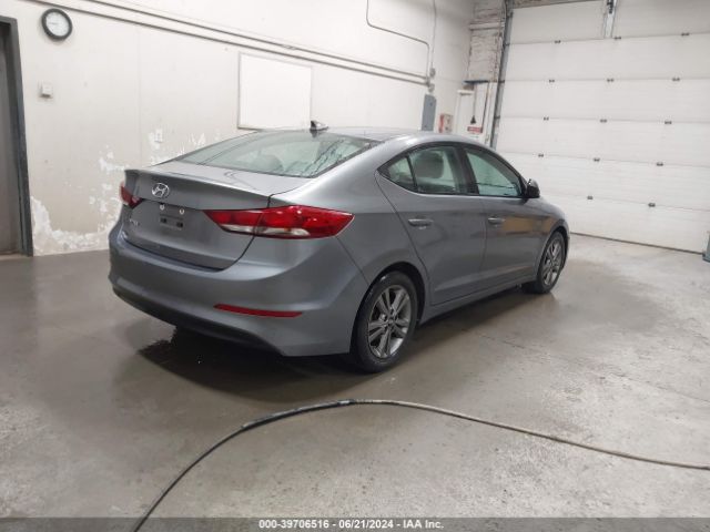 5NPD84LF2JH311368 Hyundai ELANTRA SEL