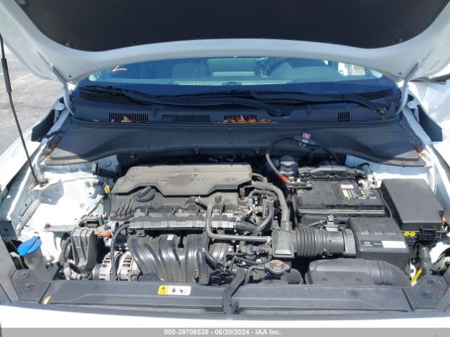 KM8K22AB1NU764031 Hyundai Kona Se
