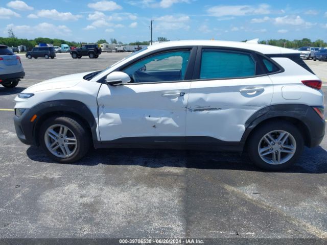 KM8K22AB1NU764031 Hyundai Kona Se