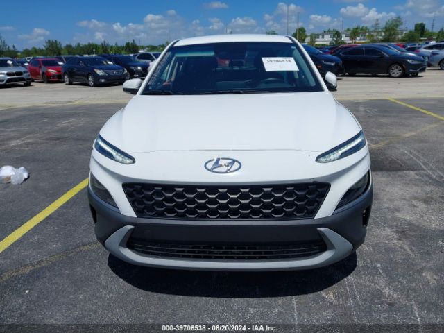 KM8K22AB1NU764031 Hyundai Kona Se