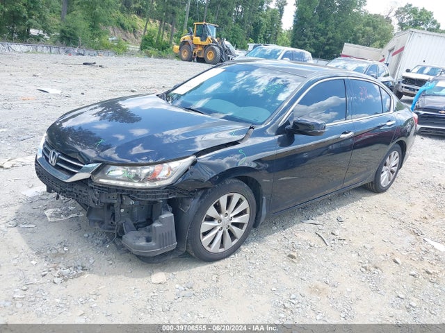 Honda Accord Touring 2014 1HGCR3F94EA025805 Image 2