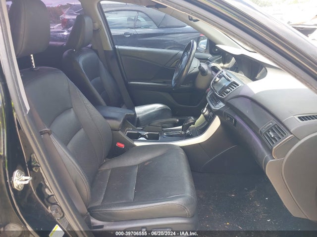 Honda Accord Touring 2014 1HGCR3F94EA025805 Image 5