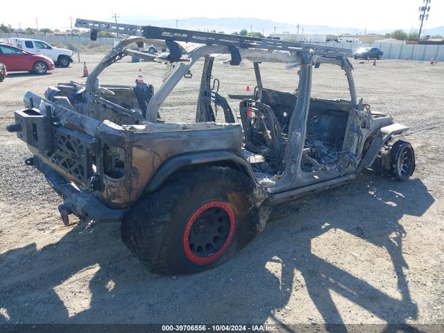1C4HJXDN3JW331975 Jeep Wrangler Unlimited Sport S 4x4