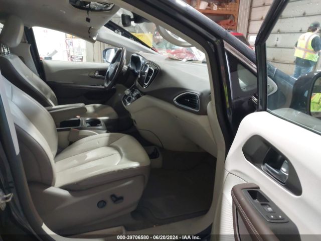 2C4RC1EGXKR706220 Chrysler Pacifica Touring L Plus