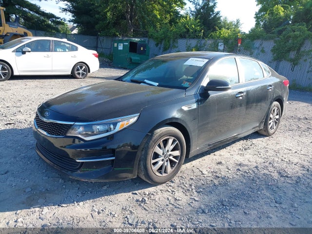 KIA Optima Lx 2018 5XXGT4L34JG185401 Image 2