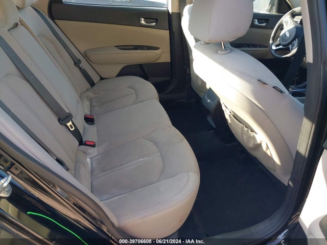 KIA Optima Lx 2018 5XXGT4L34JG185401 Image 8