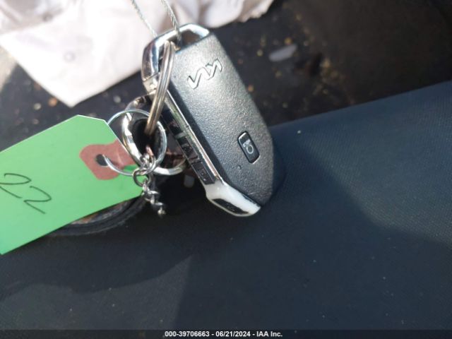 5XXG14J21NG133343 KIA K5 LXS
