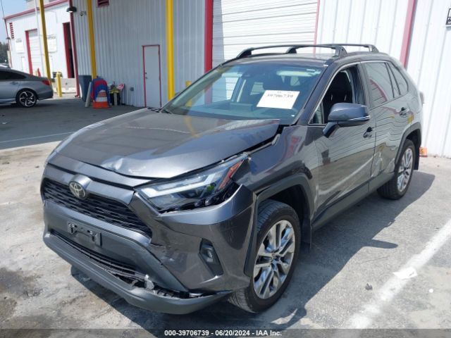 2T3C1RFV5NC181196 Toyota Rav4 Xle Premium