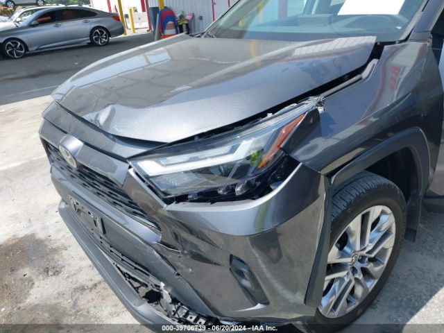 2T3C1RFV5NC181196 Toyota Rav4 Xle Premium