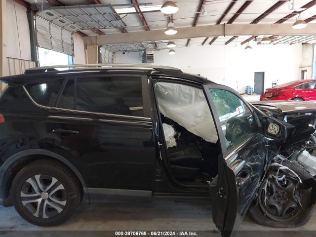 Toyota RAV4 LE 2017 2T3ZFREV4HW334280 Image 13