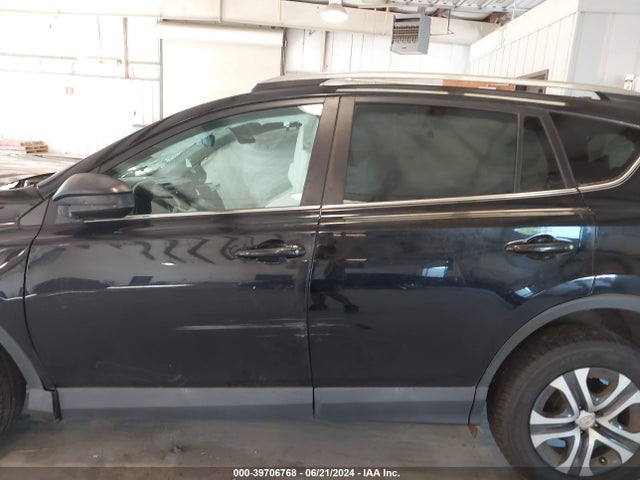Toyota RAV4 LE 2017 2T3ZFREV4HW334280 Image 14