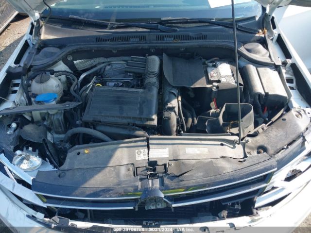 3VW267AJ8GM390602 Volkswagen Jetta 1.4t S