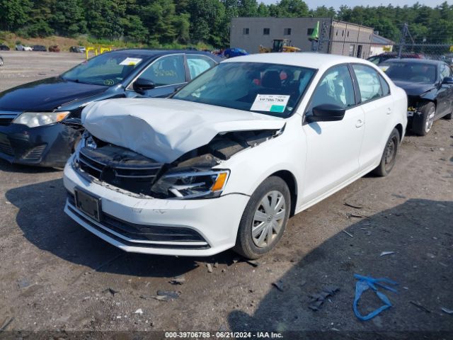 3VW267AJ8GM390602 Volkswagen Jetta 1.4t S