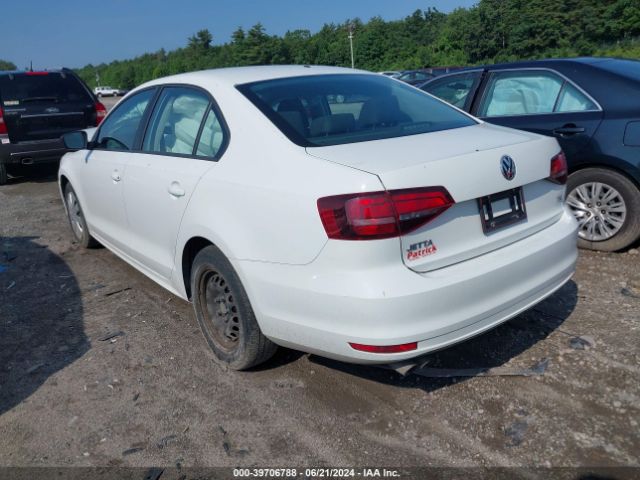 3VW267AJ8GM390602 Volkswagen Jetta 1.4t S