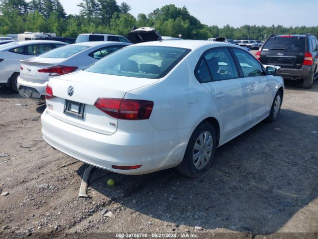 3VW267AJ8GM390602 Volkswagen Jetta 1.4t S