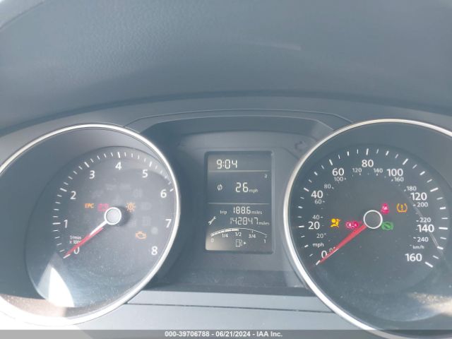 3VW267AJ8GM390602 Volkswagen Jetta 1.4t S