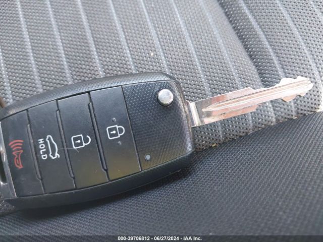 KNAFX4A61G5479197 KIA FORTE LX