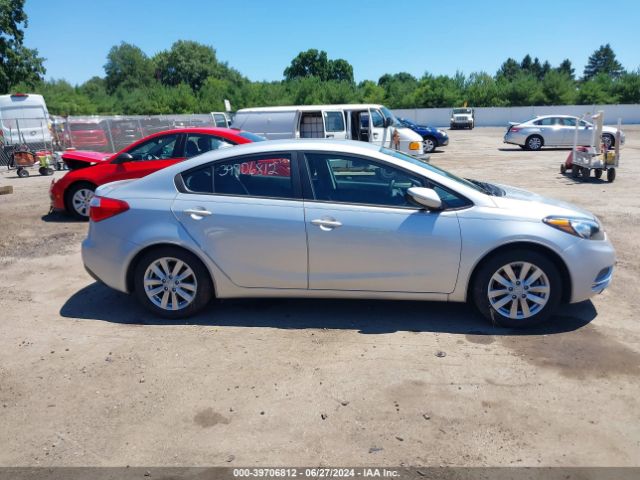 KNAFX4A61G5479197 KIA FORTE LX