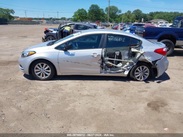 KNAFX4A61G5479197 KIA FORTE LX