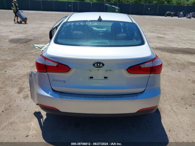 KNAFX4A61G5479197 KIA FORTE LX