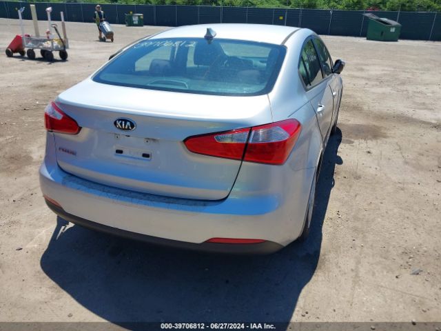 KNAFX4A61G5479197 KIA FORTE LX