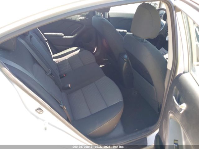 KNAFX4A61G5479197 KIA FORTE LX