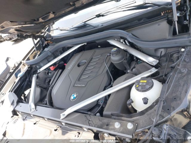 5UXCW2C56KL082184 BMW X7 Xdrive40i