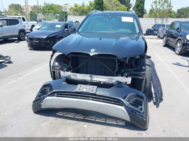 5UXCW2C56KL082184 BMW X7 Xdrive40i