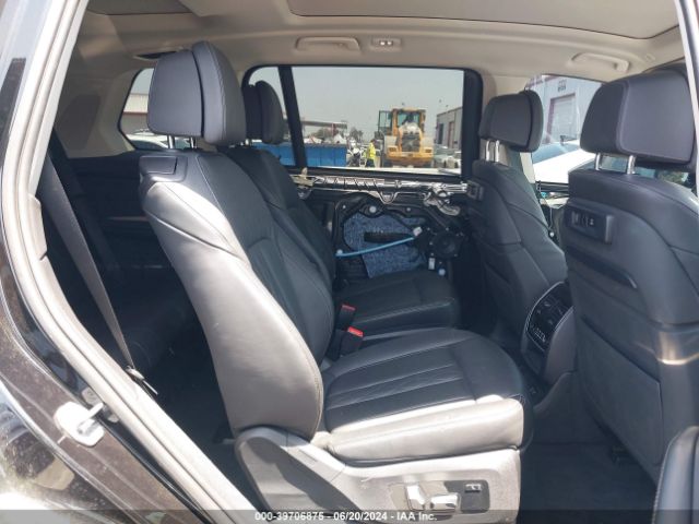5UXCW2C56KL082184 BMW X7 Xdrive40i