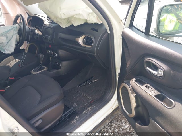 ZACCJABT8GPC56253 Jeep Renegade Latitude
