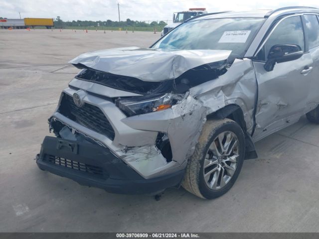 2T3C1RFV9KC020233 Toyota Rav4 Xle Premium