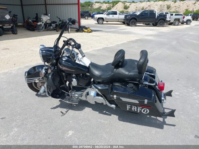 2005 HARLEY-DAVIDSON FLHPI 1HD1FHW135Y614839 Photo 2
