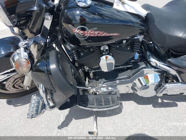 2005 HARLEY-DAVIDSON FLHPI 1HD1FHW135Y614839 Photo 8