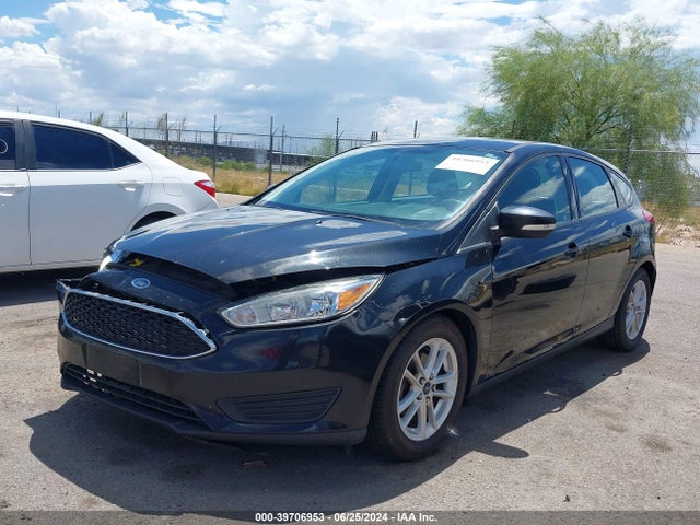 Ford FOCUS SE 2015 1FADP3K28FL382711 Image 2
