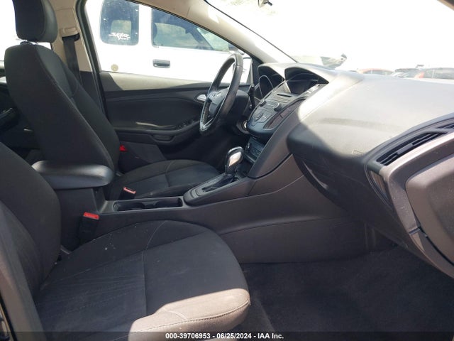 Ford FOCUS SE 2015 1FADP3K28FL382711 Image 5