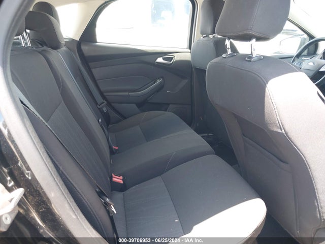 Ford FOCUS SE 2015 1FADP3K28FL382711 Image 8