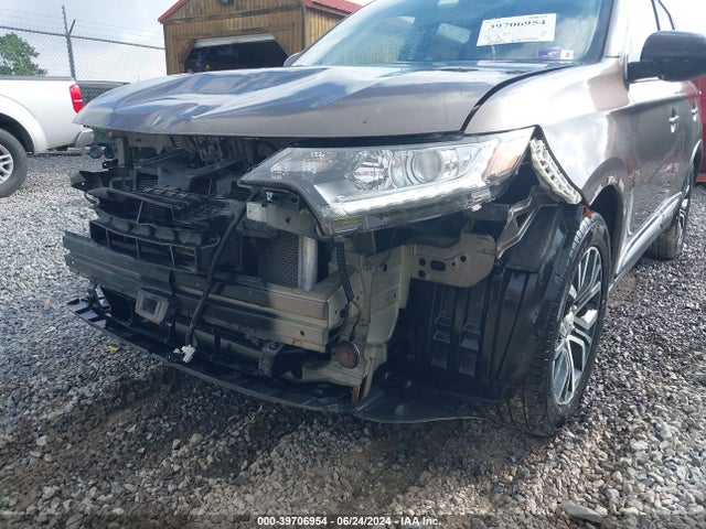 2018 MITSUBISHI OUTLANDER JA4AD2A39JZ070830 Photo 5