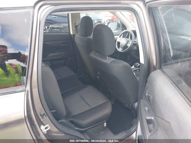 2018 MITSUBISHI OUTLANDER JA4AD2A39JZ070830 Photo 7