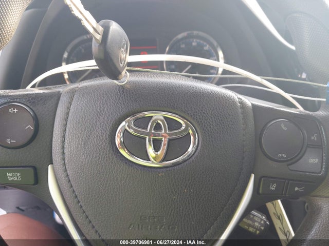 Toyota COROLLA LE 2018 5YFBURHE0JP760616 Image 11